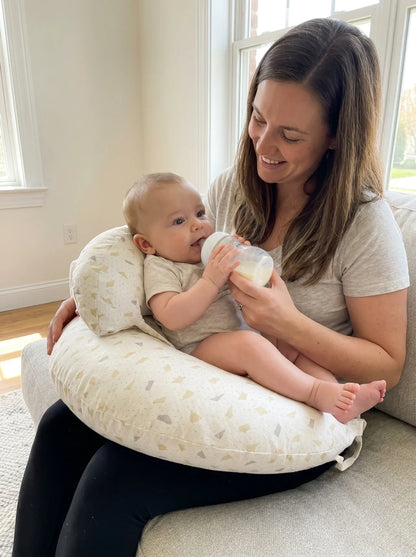 Recovering and Feeding at the Same Time? This Pillow Supports Your Body So You Can Focus on Baby